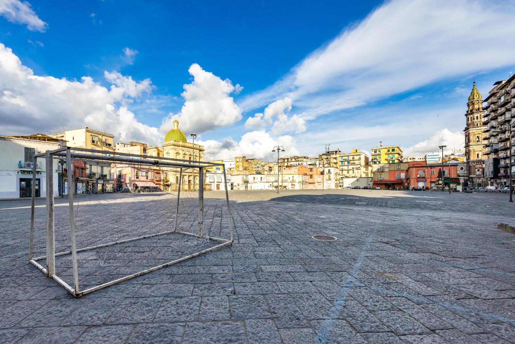 Appartamento A Piazza Mercato By Wonderful Italy Naples Exterior photo